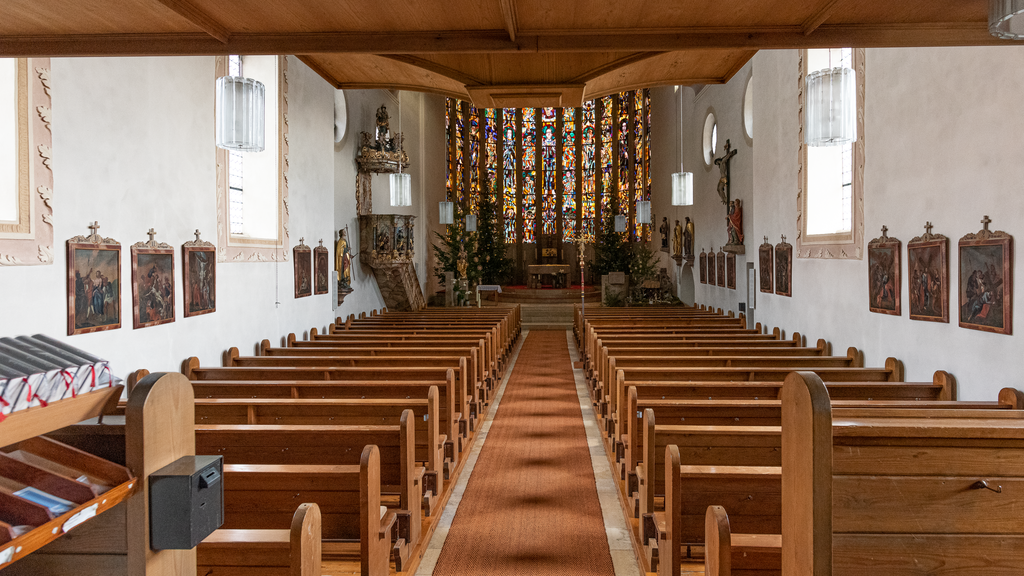 Die Pfarrkirche St. Margareta in Margrethausen. Wie wird sie aussehen, wenn die Kreuzwegsgemälde einer Fotoausstellung Platz machen müssen?